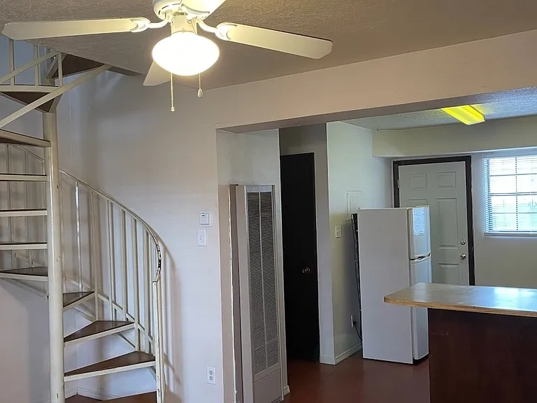 5307 Granite Ave NE #4 — Photo 7