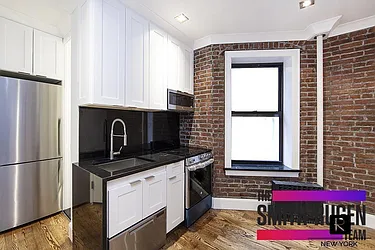 Rented by R New York