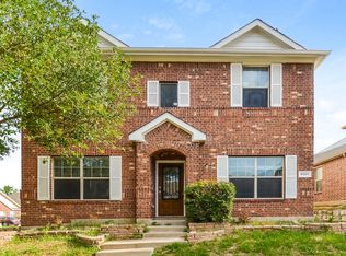 9001 Sundance Trl, Aubrey, TX 76227