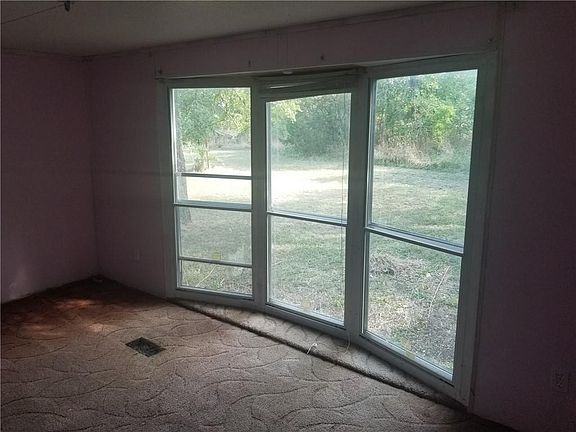 2nd image of 2940 Theresa Ln