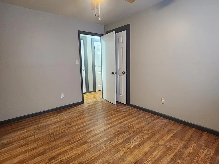 1221 Leatherwood Dr #B — Photo 5