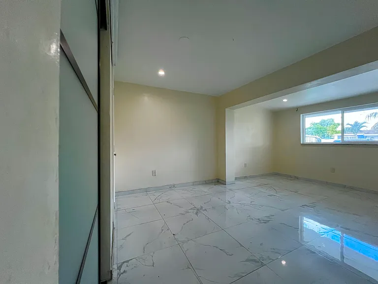 7531 Shalimar St — Photo 15