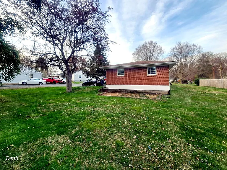 609 Evergreen Rd — Photo 7