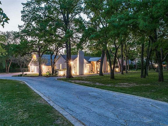 3rd image of 2206 Shadow Creek Ct