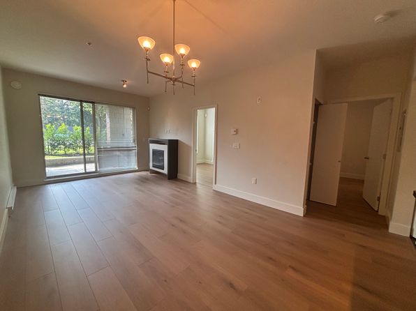 2 bedroom rental in Surrey — photo 5