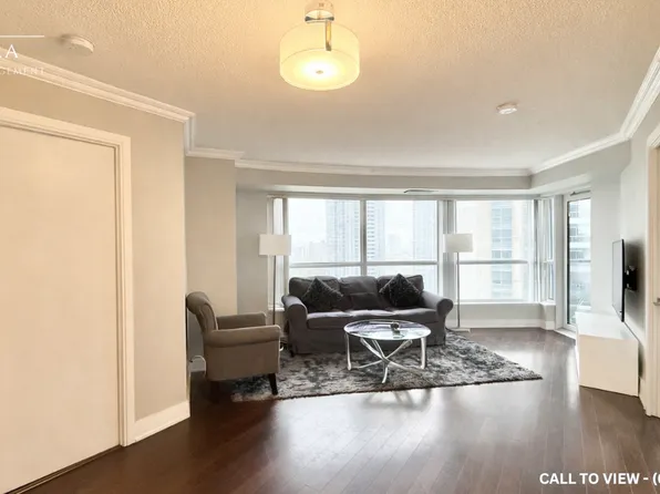 135 Village Green Sq, Toronto, ON