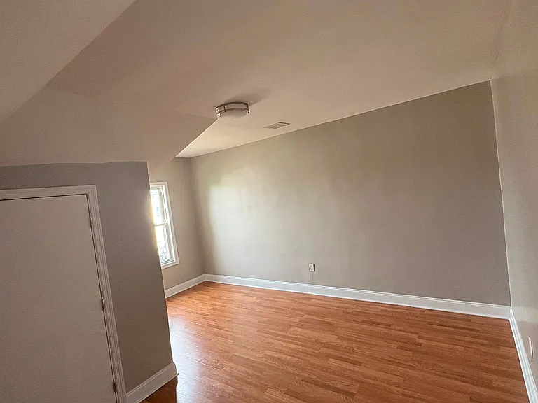 105 N High St #3 — Photo 3