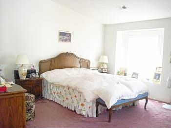 3rd image of 2050 Galvin Ln Unit 2