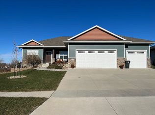 2019 Reese Rd, Cedar Falls, IA 50613