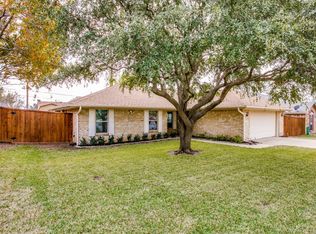 725 Glenhaven Dr, Hurst, TX 76054