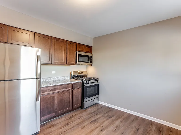 480 North Ave — Photo 5
