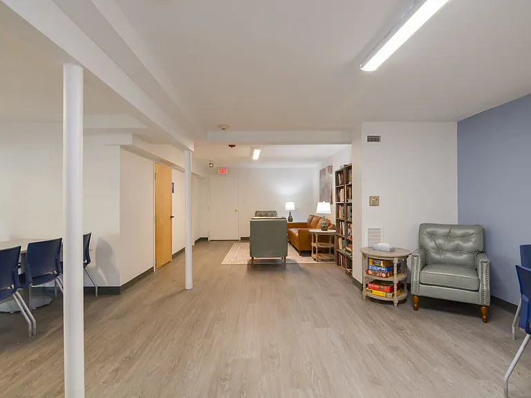Westwood Glen Commons — Photo 14