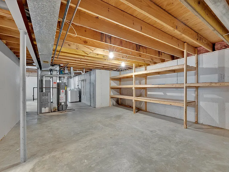 449 Madrina Ct — Photo 32