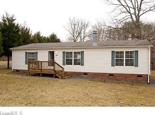 370 Strawberry Rd, Reidsville, NC 27320