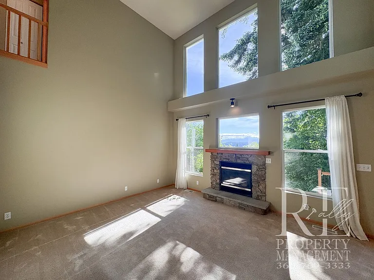 18128 Mount Walker Dr NE — Photo 8