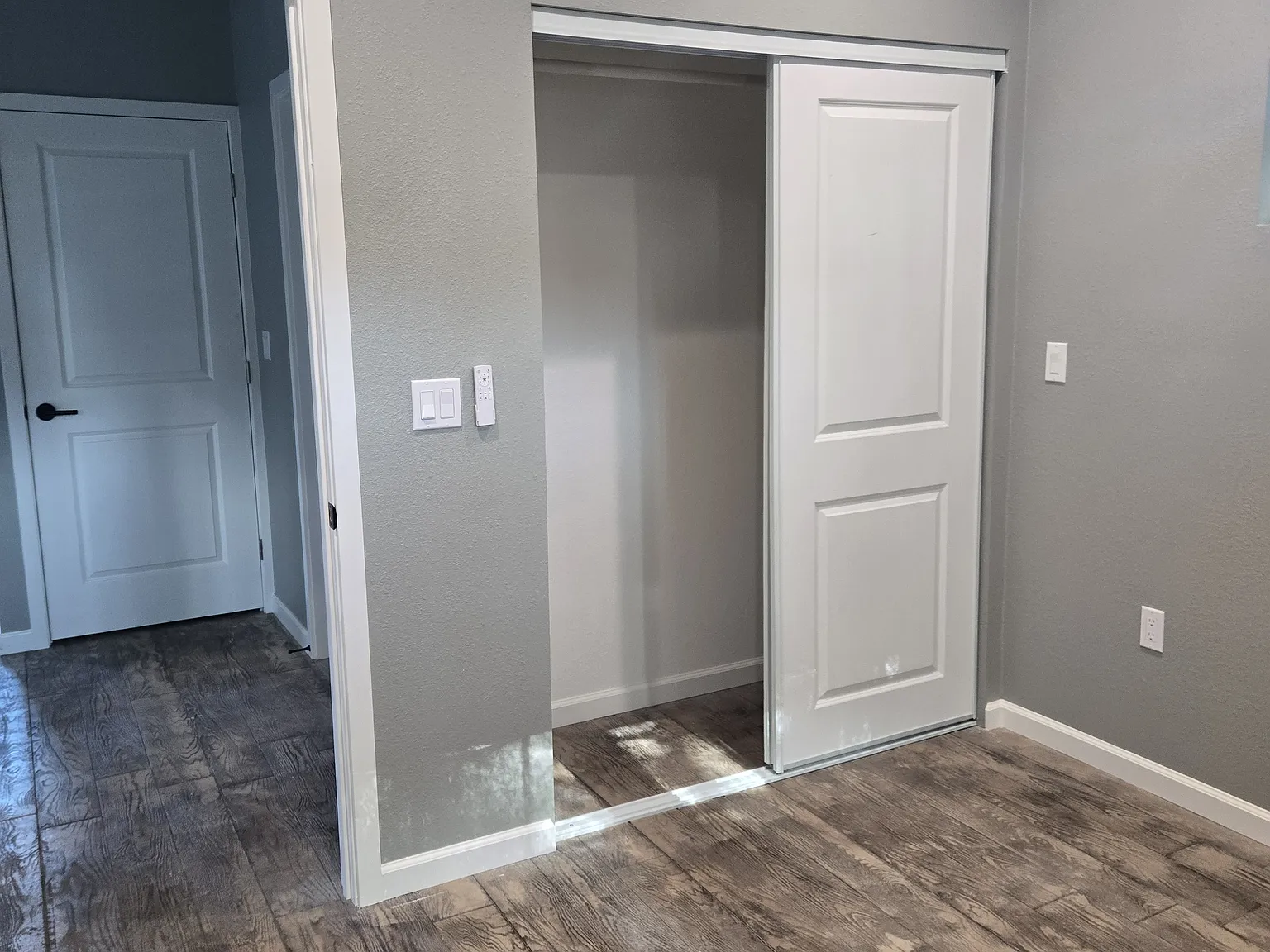 2 bed, 690 sqft, $3,500 — Photo 3