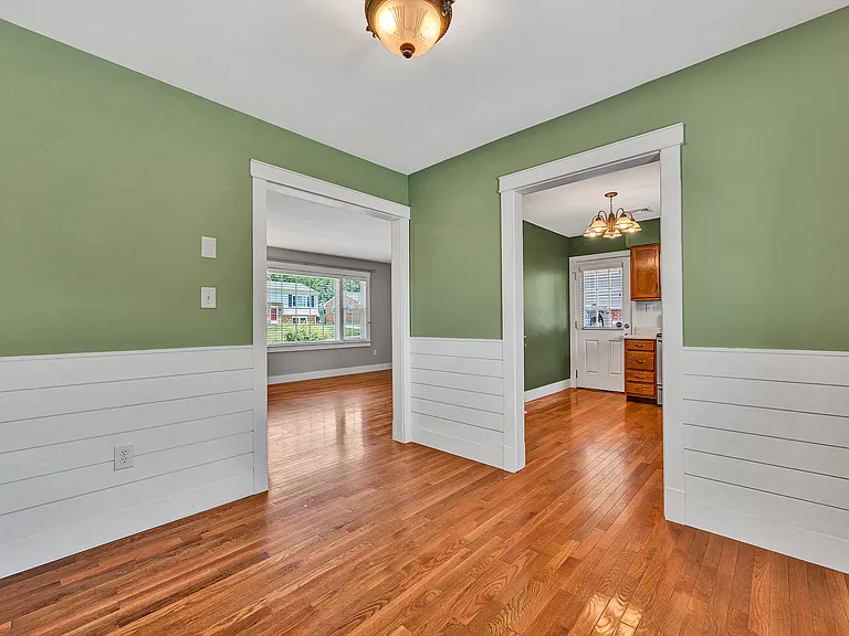 4962 Lantern St — Photo 12