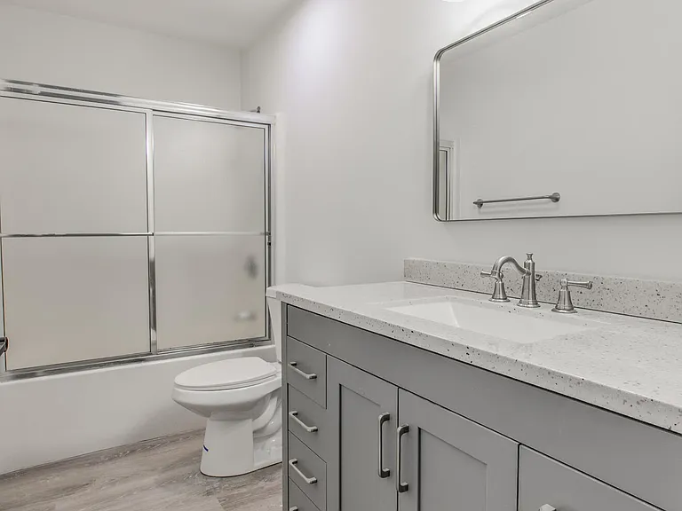 1909 Clear Ct — Photo 15
