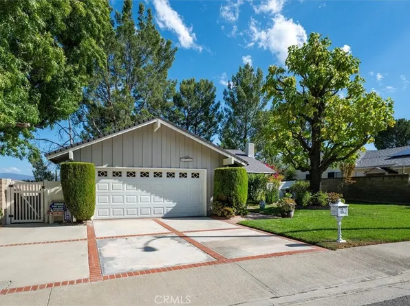 22346 Cheraw Dr, Santa Clarita, CA 91350