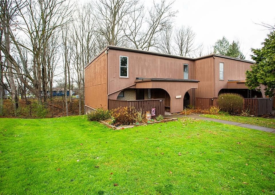 1st image of 287 Cedar Ct