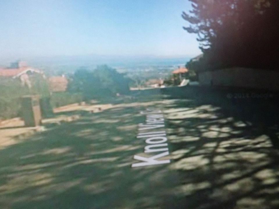 1st image of Knoll View Dr