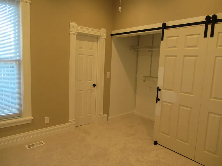 5859 S Curtice St — Photo 13