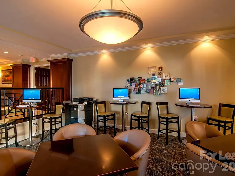 300 W 5th St #439 — Photo 25