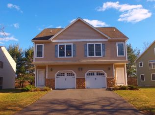 9 Riverside Dr, Clinton, NJ 08809