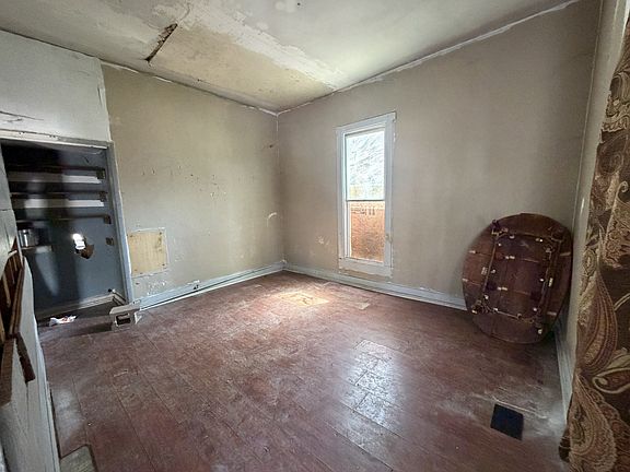 2nd image of 224 N Morgan St