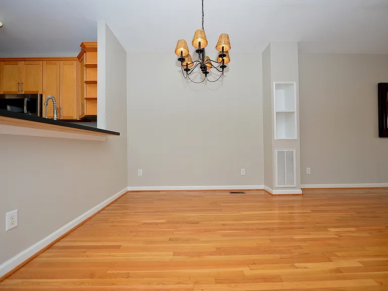 732 Sequoia Way — Photo 14
