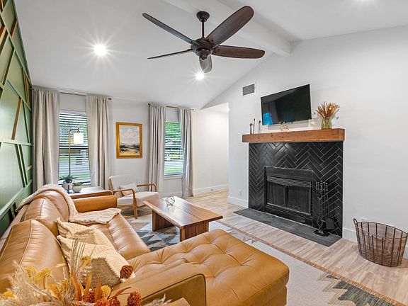4th image of 801 Forest Glen Cv