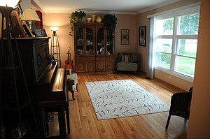 2nd image of 1016 W White Oak St