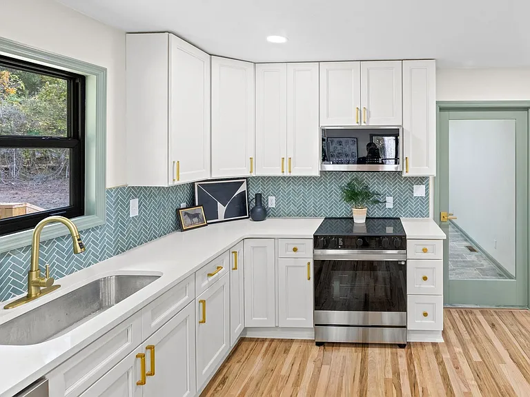 2066 Tallavana Trl — Photo 14