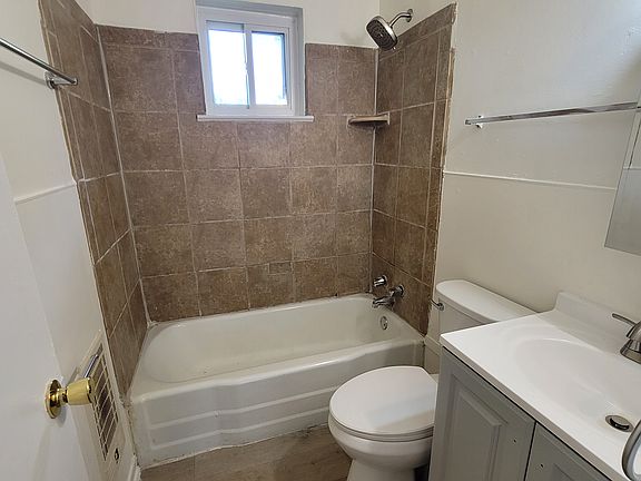 5th image of 612 N Kelly St #B