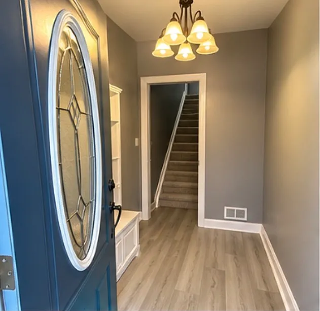 2 bed, 1000 sqft, $1,900 — Photo 2