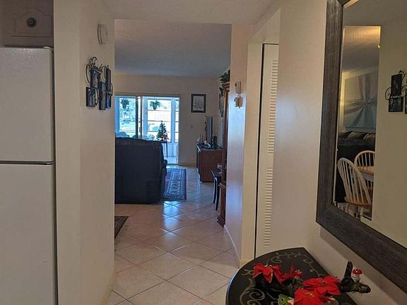 4th image of 14721 Bonaire Blvd APT 205