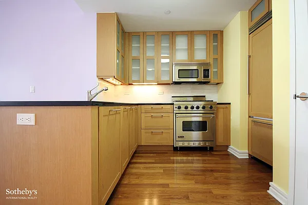 Rented by Sotheby's International Realty | media 9