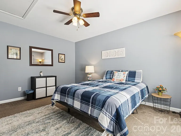 6037 Queens Walk Ct — Photo 29