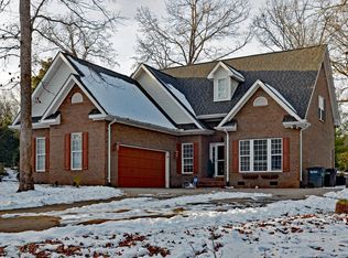 1 Sterling Ct, Pinehurst, NC 28374