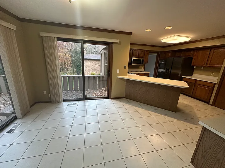 6473 Red Oak Dr — Photo 25