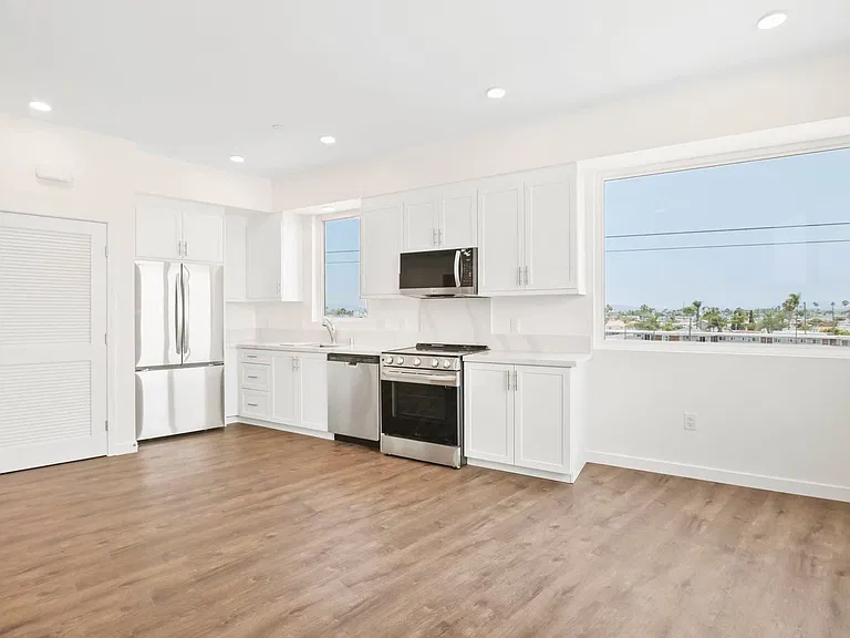 4505 Illinois Street - North Park's Newest Boutique Upscale Apartments — Photo 37