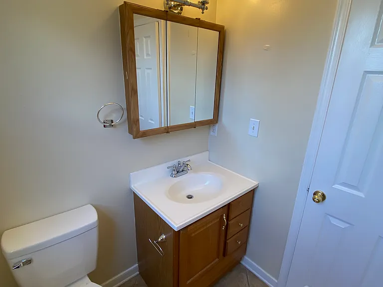 13 S Robinson St #B — Photo 1