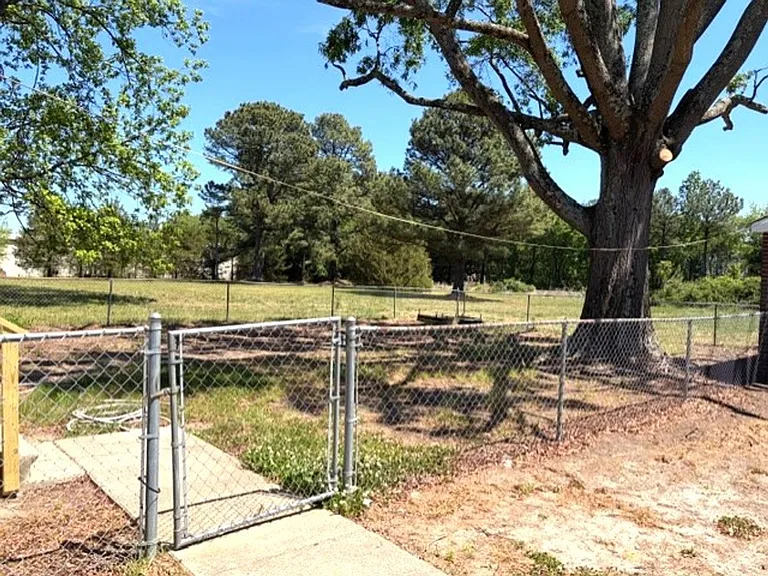 929 E Haggard Ave — Photo 8