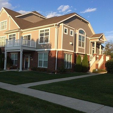 3rd image of 2672 Gardenia Ave APT 2