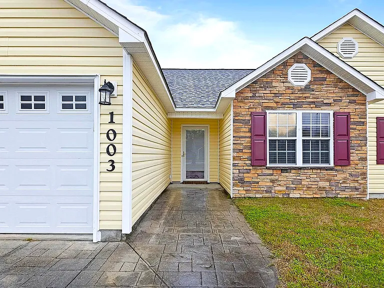 1003 Wt Whitehead Dr — Photo 25