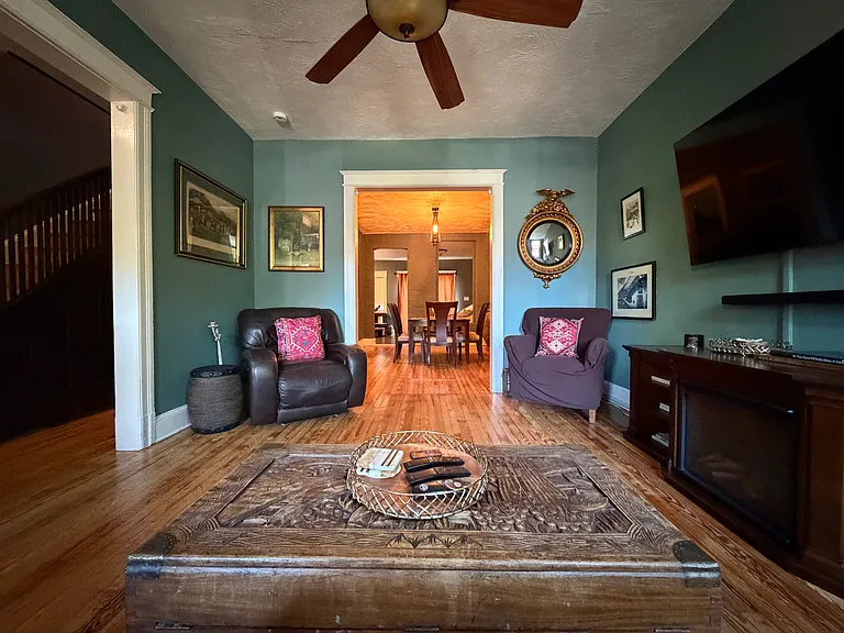 1214 Neal St NE — Photo 3