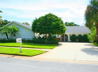1060 Kent Ln, Palm Harbor, FL 34683