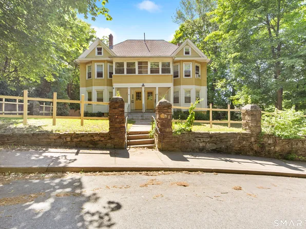 12 Arch Street, Manchester, CT 06040