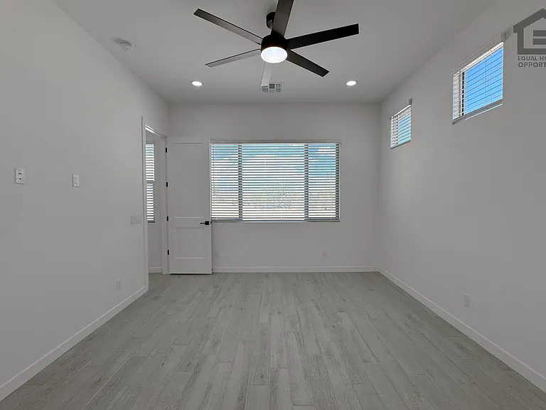 18108 W Morning Vista Ln — Photo 18
