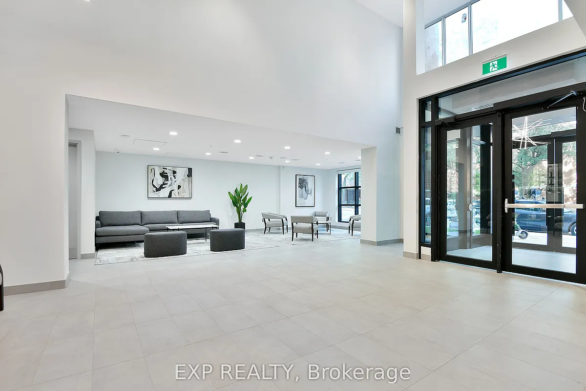 Building Photo - 36 Robinson Ave #402